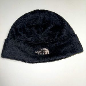 Youth black North Face fleece hat